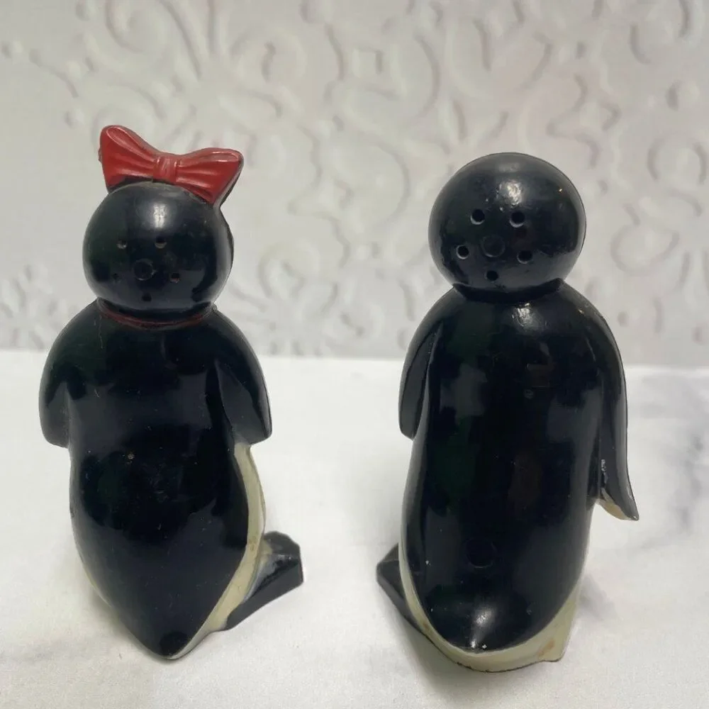 Vintage 1950's Advertising Salt & Pepper Set 'Millie & Willie' for KOOL